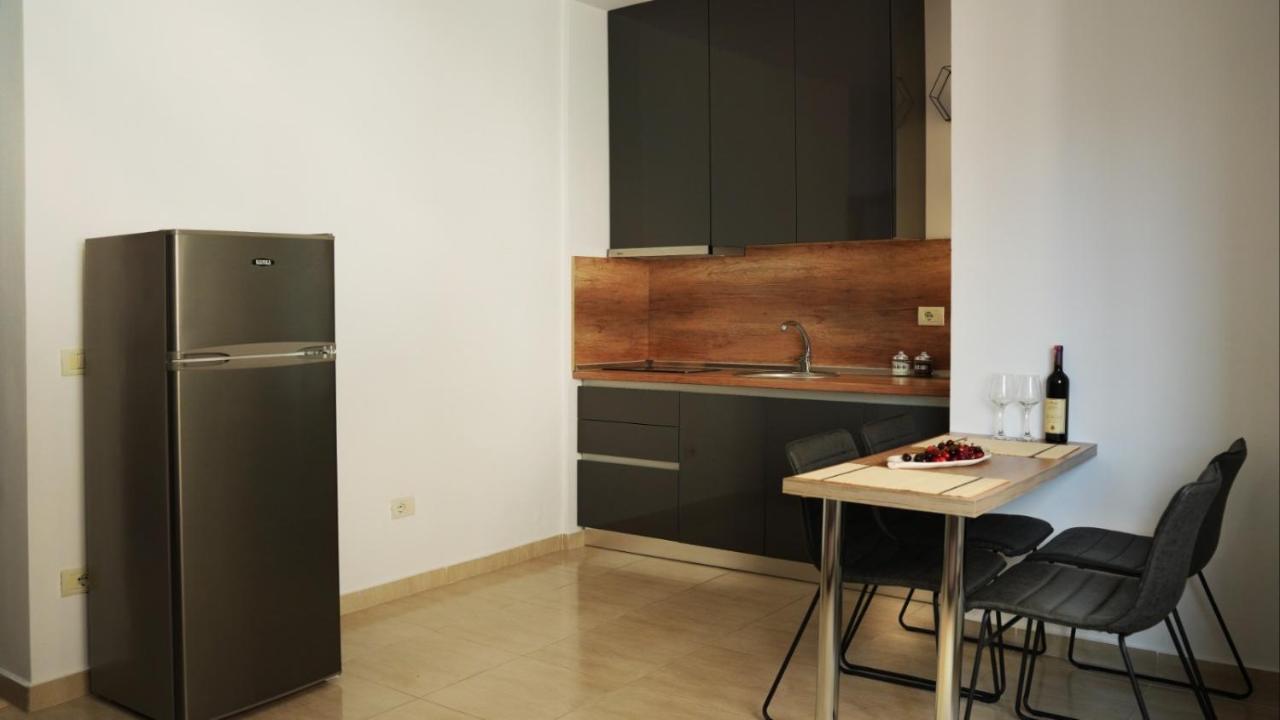 High-Tech Flat Lejlighed Durrës Eksteriør billede