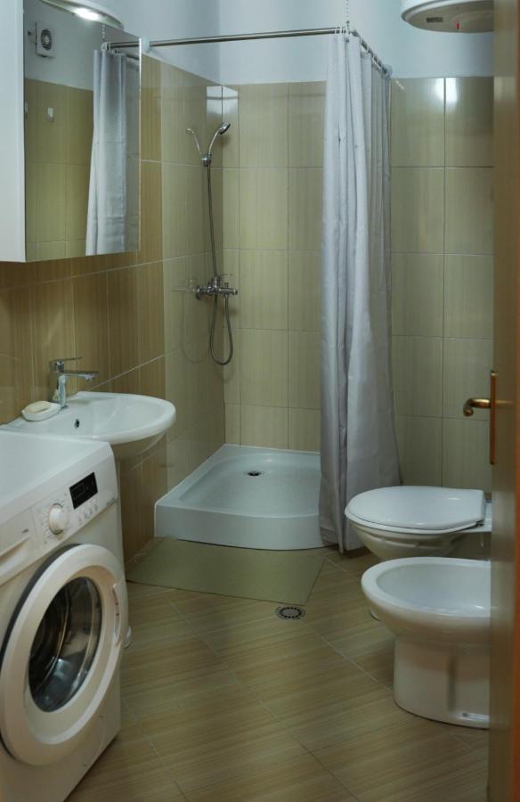 High-Tech Flat Lejlighed Durrës Eksteriør billede